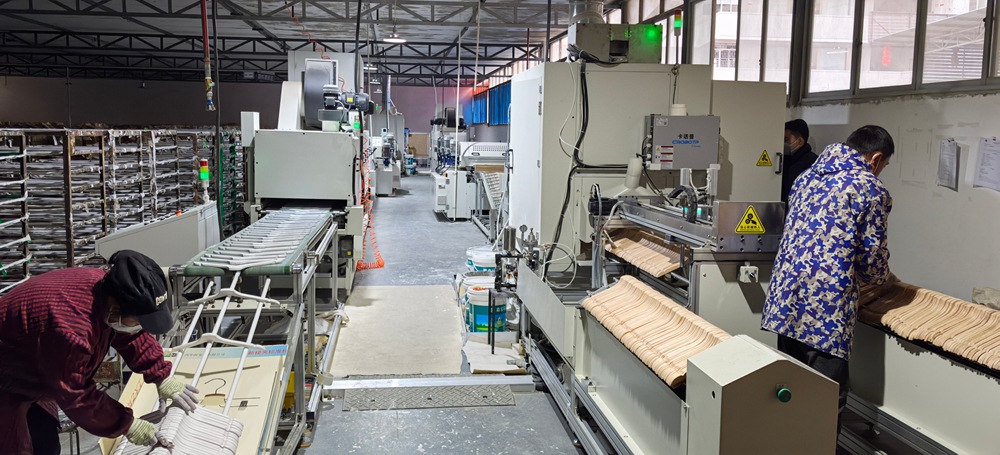 Wooden Hanger High-Speed Automatic Painting Production Line